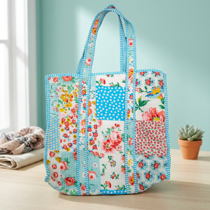 Encantadora Bolsa de Tela de Algodón con Estampado Floral en Bloques y Parches Azules - Estilo de Moda Ecológico Hecho a Mano por PNM Overseas - Product Image 2
