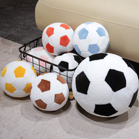 En gros, Coussin en peluche Kawaii Football, Petit porte-clés en peluche, Coussin décoratif Football, Porte-clés en peluche doux pour cadeau promotionnel