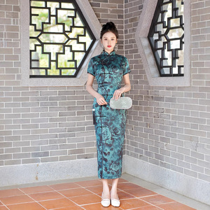Vestido Cheongsam de Seda Estilo Nacional, Nuevo para Primavera y Verano, Delgado, Elegante, Retro, Económico, para Madres, Venta al por Mayor, Largo - Product Image 4
