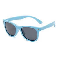 Lunettes de soleil polarisées pour enfants, monture intégrale en silicone, protection UV400, usage sportif, vente en gros auprès du fabricant (OEM/ODM)