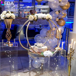 อุปกรณ์ประกอบฉากงานแต่งงานคุณภาพสูง LEDA แท่นดอกไม้ทรงกลมสีทอง ตกแต่งโต๊ะงานแต่งงานในโรงแรม วงแหวนดอกไม้ประดับเพดาน - Product Image 1