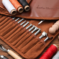 Kit d'outils de travail du cuir avec 52 moules d'estampage, outil de perforation multi-taille, tapis de gravure/coupe et accessoires de rivet