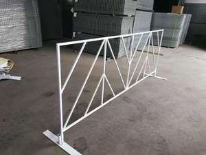 קהל כביש נשלף מחסומים למכירה - Product Image 4