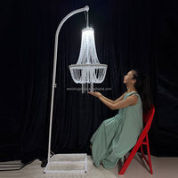Prix de gros lustre de mariage accessoires de lumière LED lustre en cristal pour la décoration de fête événements scène plafonniers