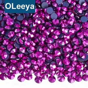 กาวเยอรมัน OLeeya สำหรับติดกระจก หินประดับหลากสีแบบรีดร้อน สำหรับตกแต่งชุดบิกินี่ - Product Image 1
