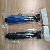 Brosse de nettoyage portable en plastique léger et durable pour club de golf avec logo personnalisé avec bouteille d'eau pour les sports de golf