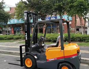 TCM Transpalette motorisé de trois tonnes avec entraînement FWD de 1220mm de longueur de fourche pour la fabrication, la vente au détail et la construction - Product Image 5