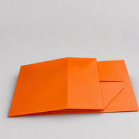Boîte cadeau magnétique pliable de luxe en papier mat pour cadeaux électroniques, souvenirs de vacances, fournisseur de boîtes en papier orange personnalisées