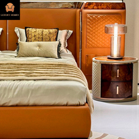 Ensemble de chambre à coucher de luxe italien au design chaleureux, mobilier moderne en bois, lit rembourré, lit double, lit king size en cuir