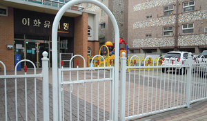 Recinzioni in Ferro Battuto Usate in Vendita / Prezzi di Lance in Ferro Battuto / Recinzione in Ferro Tipo Palizzata - Product Image 3