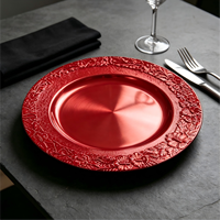 Assiettes de présentation dorées Woju élégantes à motif floral de 13 pouces, en plastique électroplaqué avec bordure fleurie, pour la décoration de fêtes de fiançailles