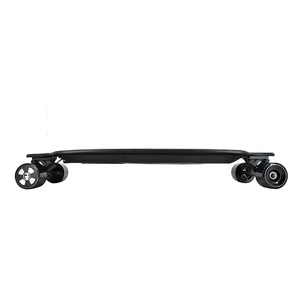 Patineta Eléctrica para Adultos con Motor Dual Hub, Ruedas de 90 mm, Patineta de Alta Velocidad - Product Image 2