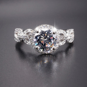 Anello Intrecciato Rotondo Scintillante, Gioielli di Moda all'Ingrosso - Product Image 1