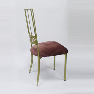Vente en gros de chaises Chiavari caméléon blanches dorées empilables en métal durable d'usine pour les salles à manger <span class=keywords><strong>événement</strong></span>s en plein air restaurants - Product Image 6