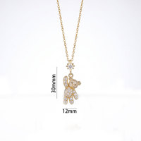 Collier en Zircon Étoile Ours Mignon Plaqué Or Luxe Léger pour Femme, Micro-serti en Cuivre, Polyvalent et de Qualité Supérieure, Meilleure Vente Transfrontalière