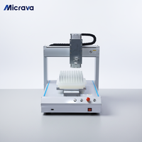 Système de distribution de liquides microfluidiques avec contrôle de mouvement XYZ et pompe doseuse en céramique pour applications de laboratoire et microfluidiques