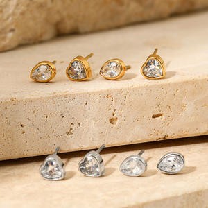 Cliclimoda minik Waterdrop paslanmaz çelik saplama küpe kadınlar için Trendy altın kaplama kalp saplama küpe takı - Product Image 4