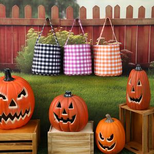 Secchiello per dolcetti di Halloween personalizzato in tessuto morbido effetto pelle di pesca, con motivo scozzese classico, riutilizzabile, cestino per bomboniere di Halloween - Product Image 6