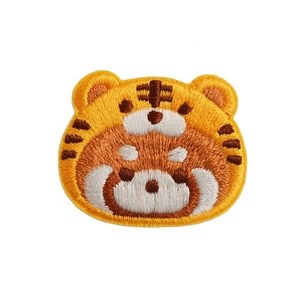 Toppe Ricamate Autoadesive a Forma di Panda Rosso, Applicazioni Assortite di <span class=keywords><strong>Animali</strong></span> per Cosplay, Abbigliamento e Lavoretti Fai-da-Te per Bambini - Product Image 2