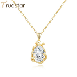 Collar con Colgante <span class=keywords><strong>de</strong></span> Moissanita en Forma <span class=keywords><strong>de</strong></span> Pera <span class=keywords><strong>de</strong></span> 6 Quilates con Acabado Cepillado, Cadena <span class=keywords><strong>de</strong></span> Plata S925 Chapada en <span class=keywords><strong>Oro</strong></span> <span class=keywords><strong>de</strong></span> 14K para Mujer, Compromiso - Product Image 1