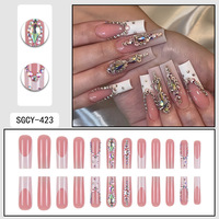 Luxe Célèbre Designer 3d Ongles Emballage Personnalisé Acceptable Acrylique Peinture À La Main Presse sur Ongles Faux Ongles En Gros