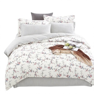 Parure de lit moderne en coton à motifs floraux délicats, housse de couette blanche et bleue 3 pièces 200TC pour B&B, livraison directe UE - Product Image 1