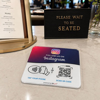 Panneau en acrylique NFC Instagram avec code QR pour suivre sur les réseaux sociaux