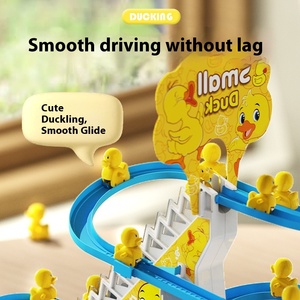 Petit canard automatique jaune <span class=keywords><strong>monte</strong></span> les escaliers et descend la glissière piste de canard électrique lumières de musique jouets pour enfants - Product Image 3