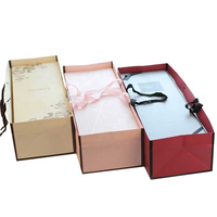Boîtes rigides recyclables en carton durable pour cadeaux, avec lamination mate, gaufrage et estampage à chaud doré en gros