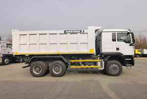 Camion benne basculante Sino Howo 6x4 8x4 10 roues 40 m³ à bas prix, neuf et d'occasion, à vendre - Product Image 2