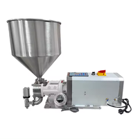 Machine de remplissage rotative semi-automatique électrique, contrôlée par PLC, 220V, garantie 1 an, pour bouteilles d'eau et d'huile, marque SYLTG, testée