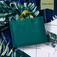 Cadeaux personnalisés pour magasin de vêtements Vêtements Chaussures Sacs à main pour magasin de produits de beauté Sacs en plastique PET pour chaussettes