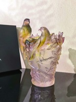 Vase en verre cristal givré de luxe avec relief de perroquet sur branche, dégradé rose, style Art Déco, centre de table pour la décoration intérieure