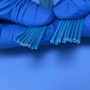 Pebax Met Een Diameter Van Drie Lumen-Buizen Van Medische Kwaliteit Die Worden Gebruikt Voor Het Verwijderen Van Galstenen - Product Image 2