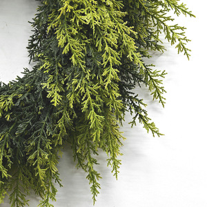 Guirnalda Navideña de Cedro Artificial de 24 Pulgadas con Ramas de <span class=keywords><strong>Pino</strong></span> Rústicas de Tacto Real para Decoración Navideña de <span class=keywords><strong>Puerta</strong></span> Principal, Pared o Ventana - Product Image 4