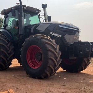 Tractor Agrícola 4x4 de 200HP, 220HP, 240HP, 260HP, 280HP - Product Image 4