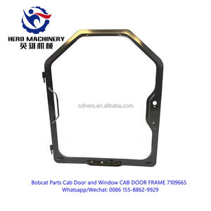 Pièces d'origine Bobcat 7109665 Cadre de porte et de fenêtre de cabine pour chargeuses et chargeuses compactes et chargeuses à chenilles - Product Image 3