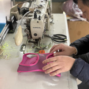 Harnais compact en maille souple pour chiot, facile à enfiler - Product Image 5