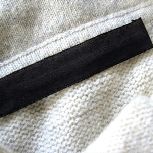 Etiqueta Rectangular de Satén de Algodón Negro para Ropa y Calzado, Uso en Costuras, Lavable, Corte Láser - Product Image 1