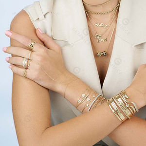 Gemnel Colgante Cubo Espaciador de Plata 925 con Letra del Alfabeto y Micro Pavé de Diamantes de 9mm para Collar DIY - Product Image 6