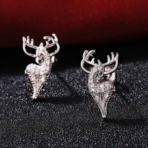 Orecchini a Perno a Forma di Renna per Donne, Gioielli Semplici e alla Moda in Stile Cartone Animato, Vendita all'Ingrosso - Product Image 3