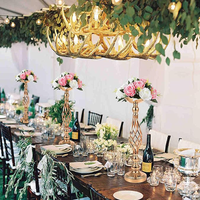 Décoration de maison centres de table de mariage Arrangement de fleurs de mariage Vases bougeoirs torsadés en métal pour tables de réception