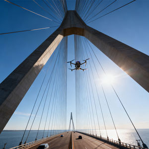 Drone pulvérisateur multifonction 007 avec double capteur, imagerie 48MP 4K, cardan, longue autonomie 53 min, portée 45 km, RTK haute précision - Product Image 2