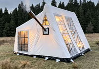 Tente gonflable blanche en forme de A, résistante au froid, abri de camping hivernal avec grande fenêtre transparente surdimensionnée