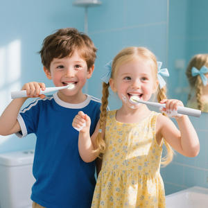 Brosse à dents lumineuse pour enfants avec minuterie, certifiée CE, à poils souples en PBT et chargement USB-C, pour la détection précoce de la plaque dentaire - Product Image 1