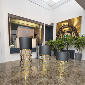 Florero <span class=keywords><strong>de</strong></span> suelo <span class=keywords><strong>de</strong></span> metal hecho a mano, maceta <span class=keywords><strong>de</strong></span> lujo <span class=keywords><strong>para</strong></span> celebraciones <span class=keywords><strong>de</strong></span> aniversario, florero - Product Image 1