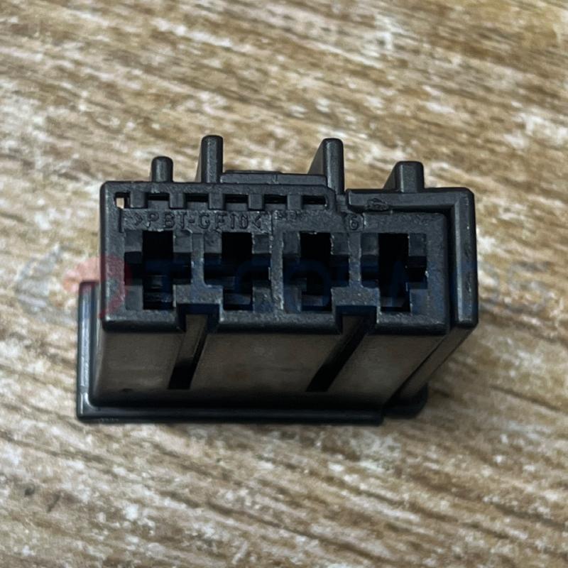 Car Connector For Volkswagen For Audi plug 6Q0972704 4pin CT4-0269M