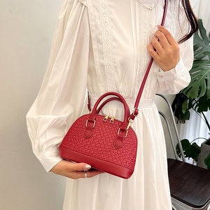 Sac à main élégant de couleur unie, tendance, nouvelle collection printemps, sac bandoulière décontracté en forme de coquille avec fermeture éclair - Product Image 2
