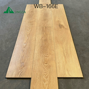 Jingda Planchers de premier plan Plancher stratifié en bois HDF <span class=keywords><strong>Parquet</strong></span> AC4 imperméable Revêtement de sol stratifié avec bords biseautés Ciré Clic - Product Image 3
