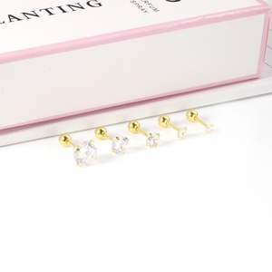 Pendientes de Acero Inoxidable de Moda, Joyería Chapada en Oro de 18K, Círculo Brillante con Zirconia, Precio al por Mayor, Pendientes de Rosca para Mujer - Product Image 2